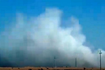 Фотография к новости: Огромное облако дыма поднялось на подъезде к Жанаозену