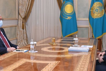 Фотография к новости: Токаеву доложили об антикризисных мерах в РК в связи с ситуацией в Украине