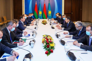 Фотография к новости: Наращивать объемы торговли продукцией АПК договорились премьер-министры Казахстана и Беларуси