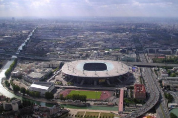 Фотография к новости: Финал Лиги чемпионов перенесли из России во Францию