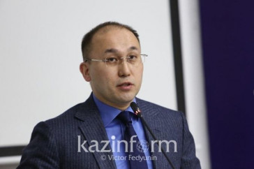 Фотография к новости: Абаев поручил пересмотреть кандидатуры ряда главных тренеров РК