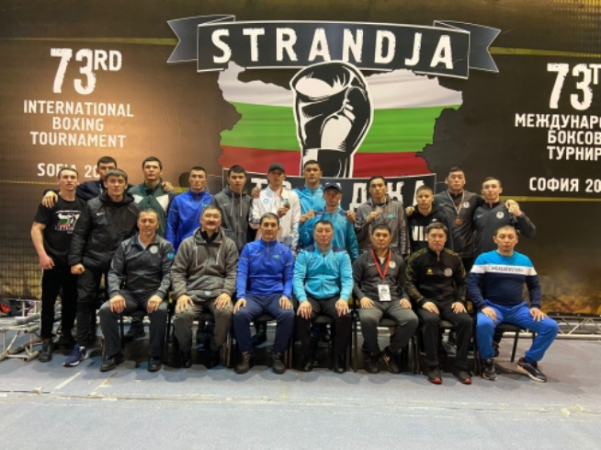 Фотография к новости: 17 медалей завоевали казахстанские боксеры на малом чемпионате мира