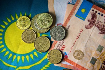 Фотография к новости: Курс тенге стабилизируется в ближайшее время - вице-министр экономики