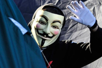 Фотография к новости: Хакеры Anonymous взломали новостные российские сайты