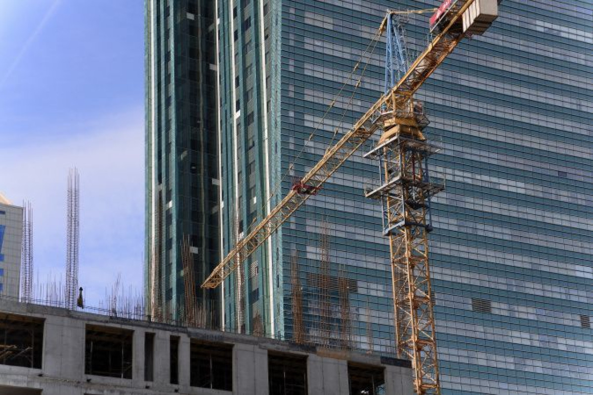 Некоторые застройщики Казахстана остановили продажи квартир на фоне падения тенге