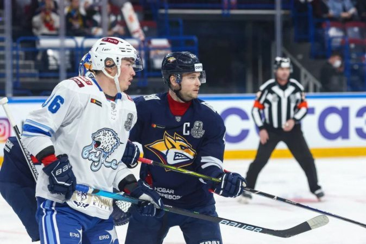 "Барыс" крупно уступил "Металлургу" во втором матче плей-офф КХЛ