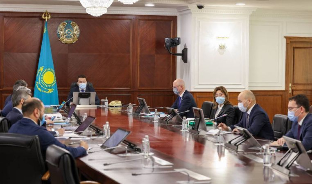 Смаилов провел заседание оперштаба по антикризисным мерам