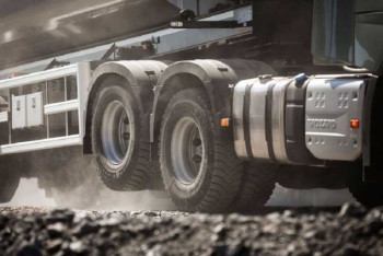 Фотография к новости: Из Украины выбрались 23 казахстанские фуры