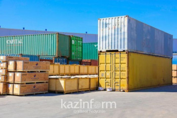 Фотография к новости: Для казахстанских грузов хотят найти альтернативные транспортные коридоры