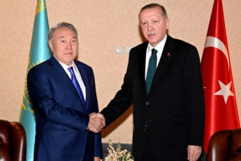 Фотография к новости: Назарбаев провел переговоры с Эрдоганом