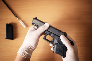 Фотография к новости: За год в 12 раз увеличились случаи кражи и вымогательства оружия в Казахстане