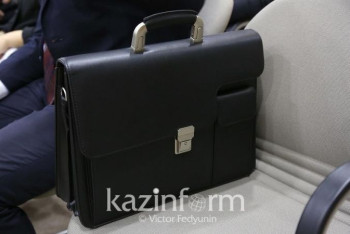 Фотография к новости: Родственники президента не смогут занимать высокие должности на госслужбе и нацкомпаниях