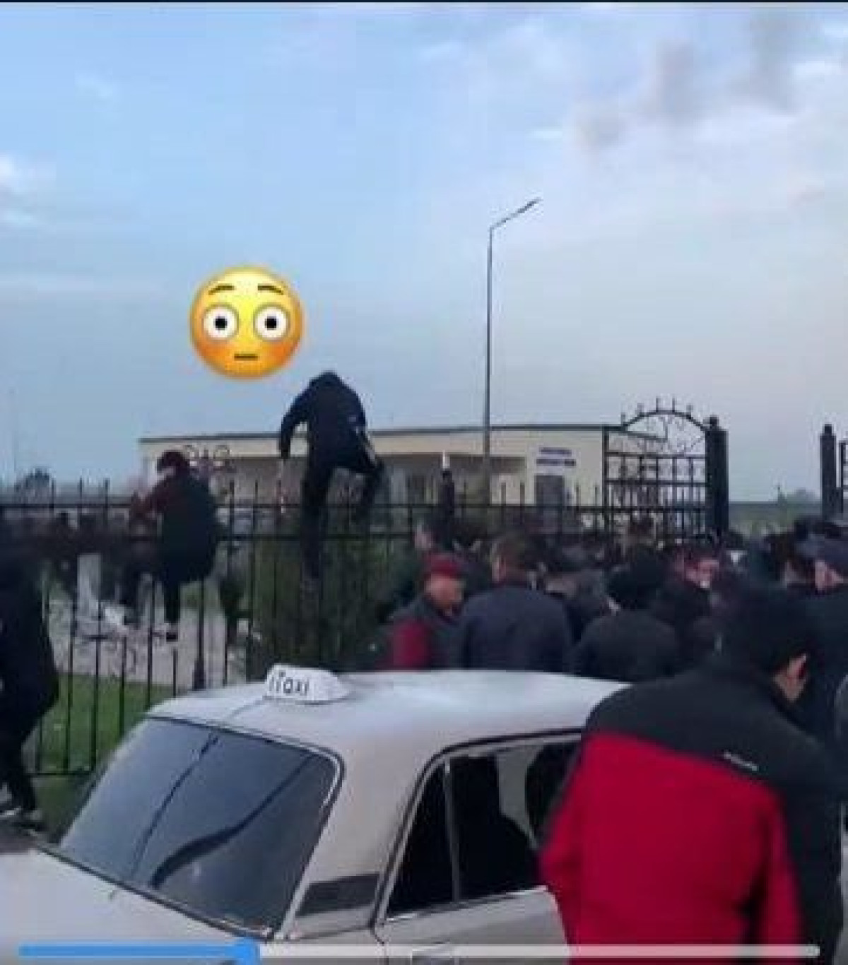 скриншот с видео