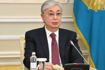 Фотография к новости: Токаев встретился с главой ЕБРР