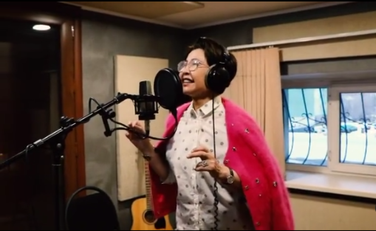 instagram/@rozarymbaeva