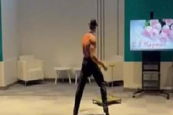 Фотография к новости: Кто в Минюсте заказал стриптиз на 8 марта, выясняют в ведомстве