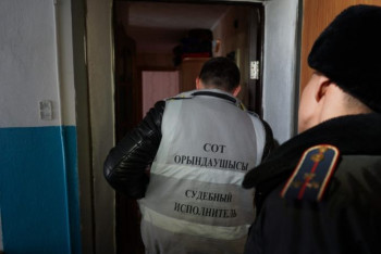 Фотография к новости: Почему с казахстанцев тяжело взыскать долги по алиментам