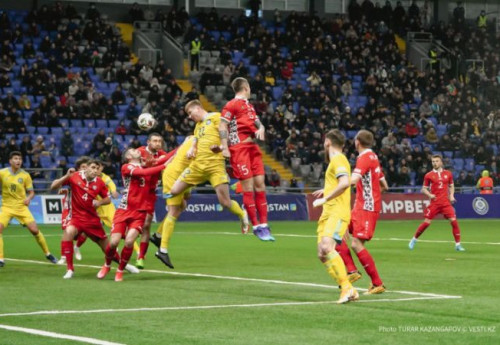 Фотография к новости: Казахстанская сборная по футболу в серии пенальти победила Молдову