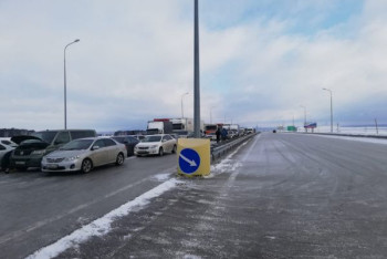 Фотография к новости: Свыше 1400 авто и автобусов застряли на блокпостах Казахстана