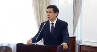 Это выбор каждого - глава МОН о казахстанцах, получивших дипломы вузов РФ