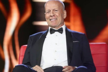 Фотография к новости: Брюс Уиллис завершил карьеру из-за болезни