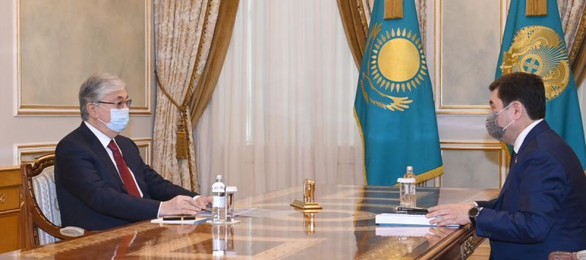 Кошанов рассказал Токаеву о повышении открытости работы депутатов