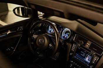 Фотография к новости: Volkswagen отзовет более 100 тысяч автомобилей по всему миру