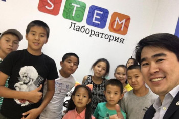 Фотография к новости: Болашакер Магжан Кистаубаев об учёбе в США, создании STEM Академии и об "утечке мозгов"