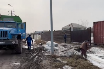 Фотография к новости: Как очищают арыки после зимы в Нур-Султане