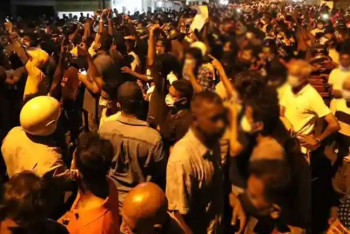 Фотография к новости: Президент Шри-Ланки ввёл режим ЧП в стране из-за протестов