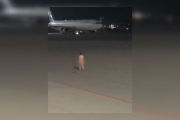 Фотография к новости: Пьяный мужчина бегал голышом по взлётно-посадочной полосе аэропорта Алматы