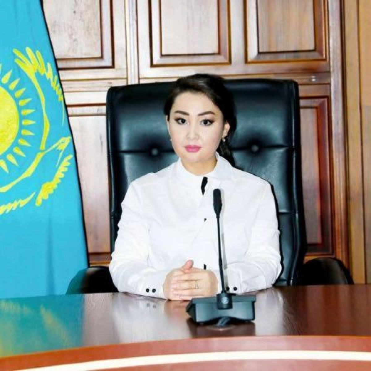 Facebook / moldyr.bekeeva