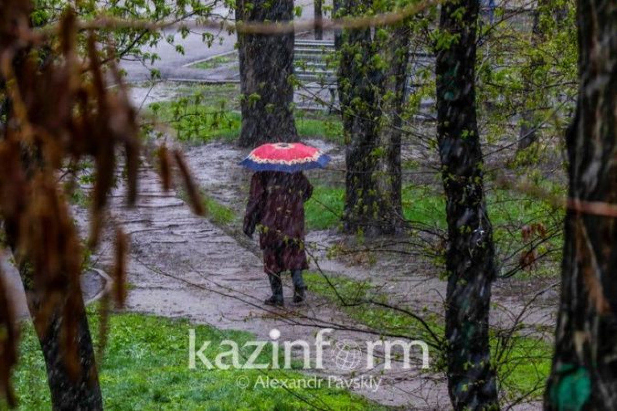 Осадки ожидаются на выходных на большей части Казахстана
