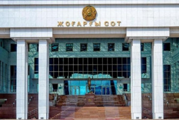 Фотография к новости: Истории митингующих у Верховного суда и почему Фемида не на их стороне