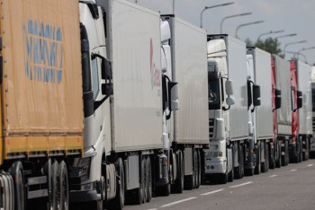 Фотография к новости: В ЕС перестали пускать грузовики из России и Беларуси