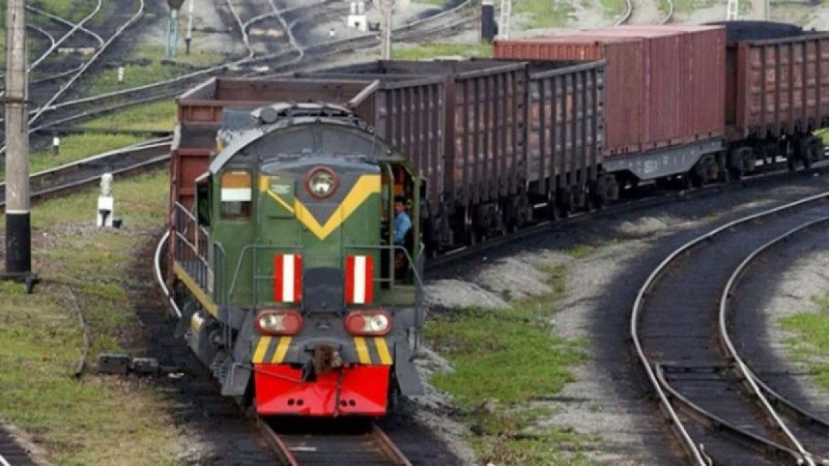 АО "Каскор-Транссервис" устанавливало свои тарифы на регулируемые услуги - АЗРК