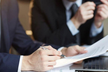 Фотография к новости: "Должностные лица находят любые обходные пути, чтобы не подписывать документы" - Шаимова