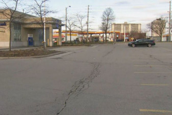 Фотография к новости: В Торонто в результате стрельбы пострадали пять человек