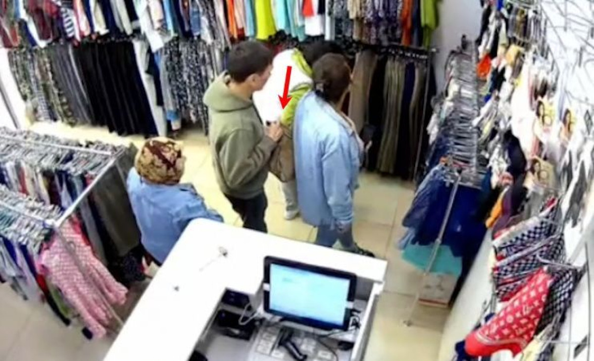 Промышлявшего на рынках серийного вора задержали в Алматы