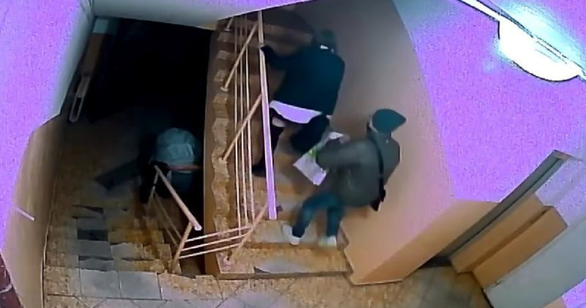 Полиция ищет мужчину, который домогался 16-летней школьницы в Нур-Султане