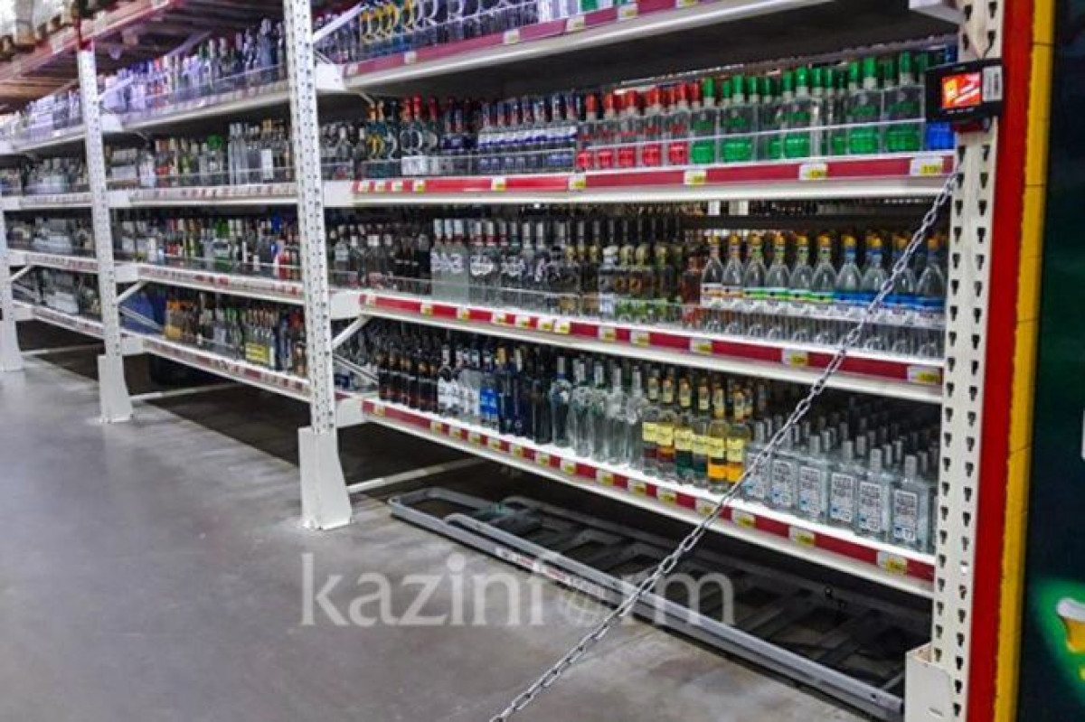 В Казахстане семейным дебоширам запретят пить алкоголь и употреблять наркотики