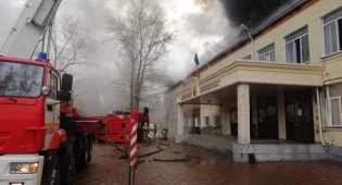 Учительница попала в больницу после пожара в школе Павлодара