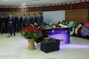 Фотография к новости: "Немецкий сын казахского народа". В столице простились с археологом Виктором Зайбертом