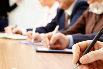 Фотография к новости: Проведение квалификационных тестов для педагогов и МОДО приостановили в Казахстане