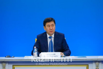 Фотография к новости: Вопрос о роспуске парламента пока не обсуждается — Кошанов