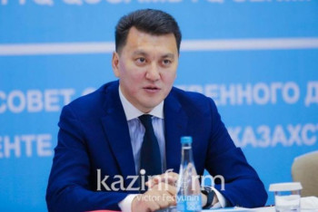 Фотография к новости: Ерлан Карин: Будет выстроен новый и более оптимальный баланс между ветвями власти