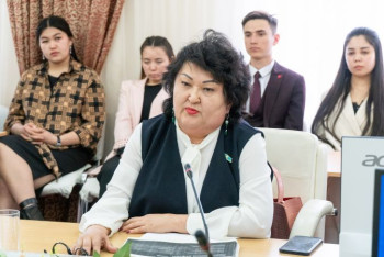 Фотография к новости: В экспертном клубе Sarap обсудили конституционную реформу в Казахстане