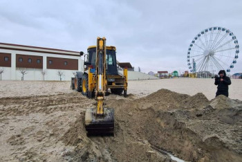 Фотография к новости: Rixos Aktau опять подозревают в сливе вод в озеро