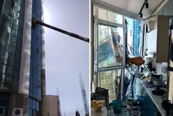 Фотография к новости: Досудебное расследование начато по факту упавшего на дом крана в Нур-Султане