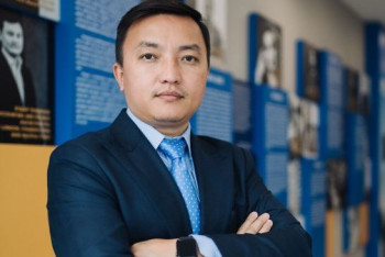 Фотография к новости: "Мы становимся более зрелой демократической страной" – Самат Рамазанов